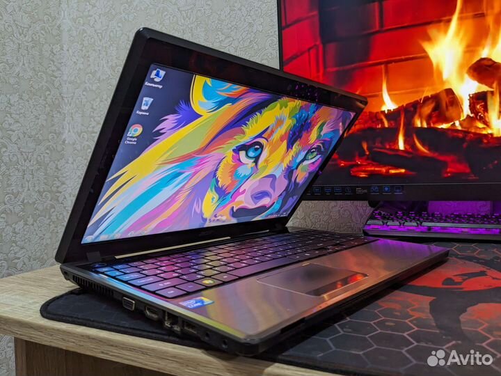 Ноутбук Acer core i3/4GB/320GB