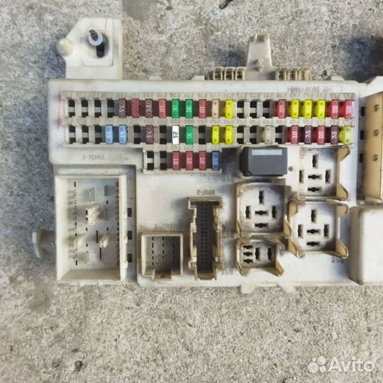 Блок предохранителей Mazda 3 BK