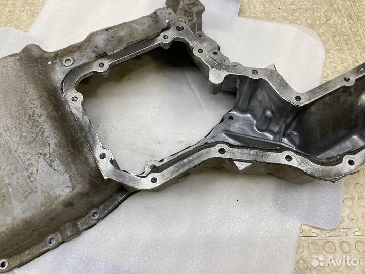 Поддон двигателя Mitsubishi L200 KK 2015