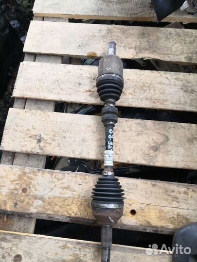 Привод левый Nissan Qashqai 2.0 АКПП 2WD