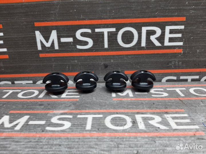 Крючки салона Mercedes-Benz M-Class W163 112.970