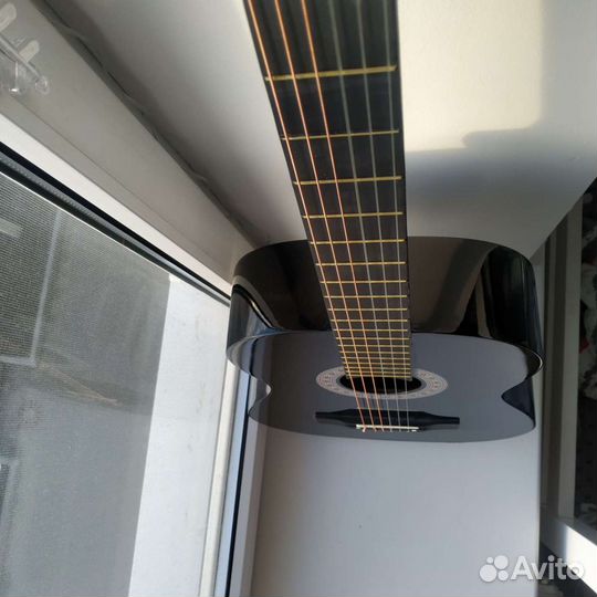 Гитара Новая