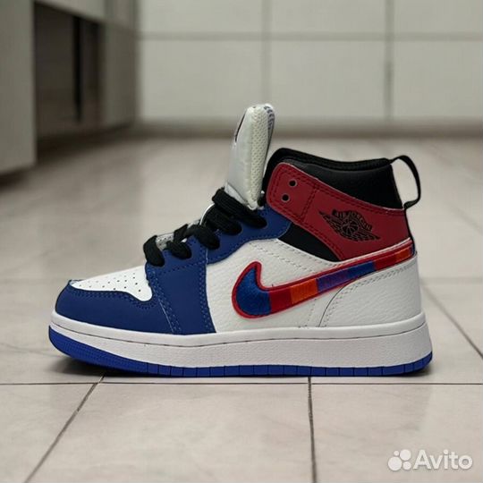 Кроссовки nike air jordan 1