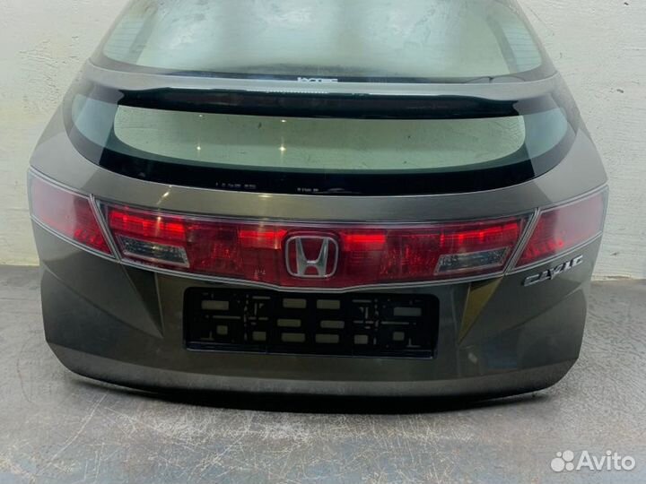 Дверь багажника Honda Civic хэтчбек R18A2 2006