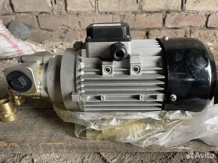 Насос для масла vlscomat