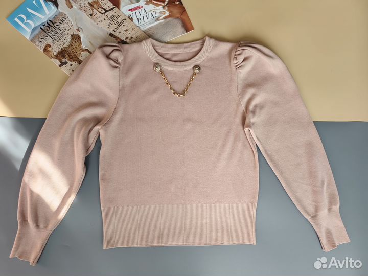 Пуловер женский розовый с цепью 46