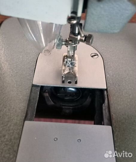 Швейная машина Чайка 3