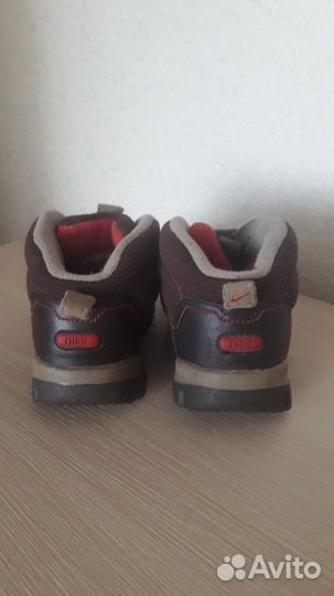 Кроссовки Nike