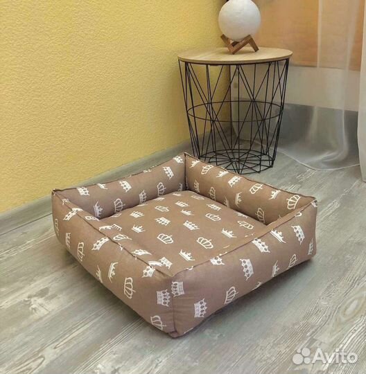 Лежанка для собак и кошек новая