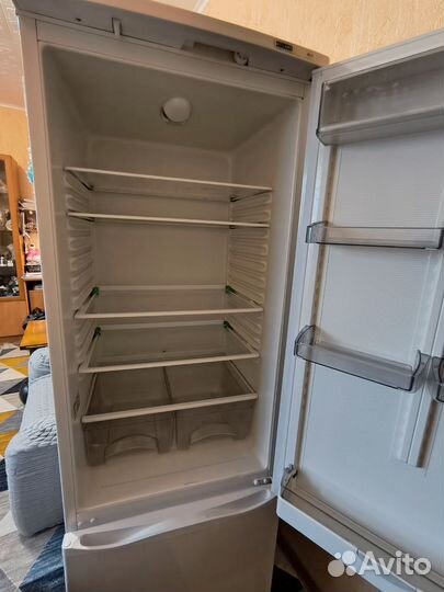 Холодильник атлант бу