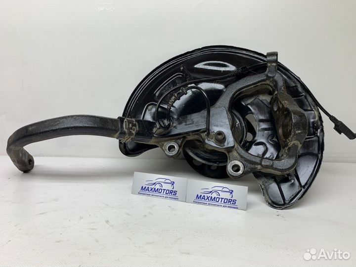 Кулак поворотный передний левый Mercedes-Benz E