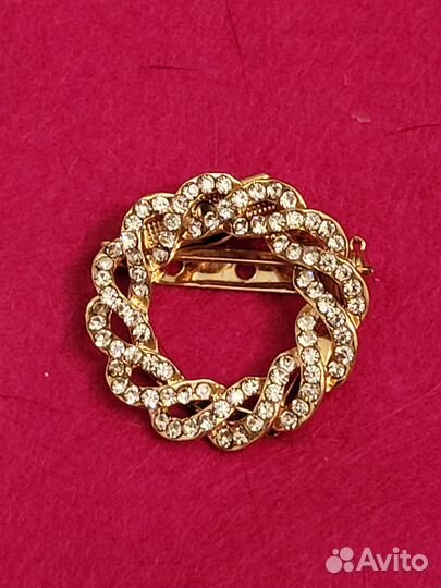 Держатель для шейного платка, шали