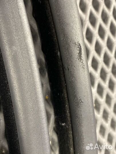 Уплотнительная резинка передняя Bmw X5 E53 M54