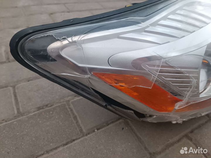 Фара передняя правая Ford Kuga 1 2008-2012