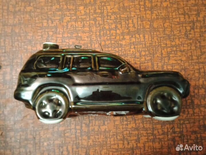 Коллекционная бутылка машина