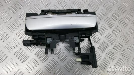 Ручка наружная передняя левая audi A8 D3 (94Y09EP0