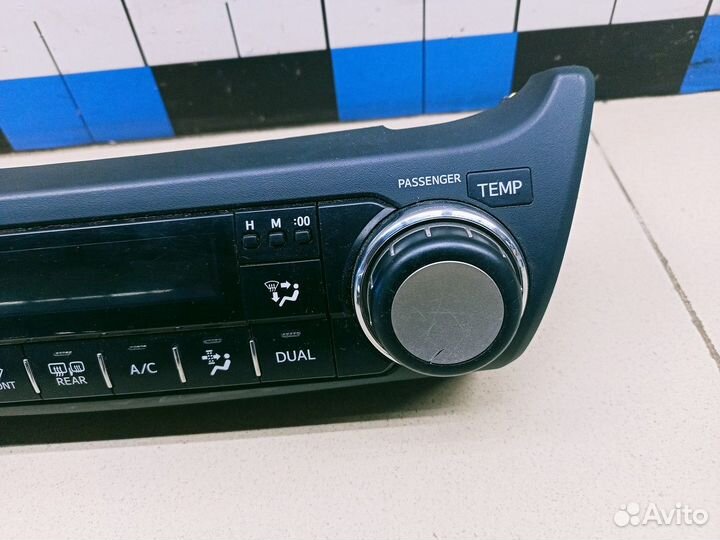 Блок управления климатической установкой Land Crui