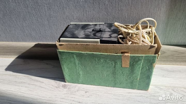 Проектор для диафильмов советский