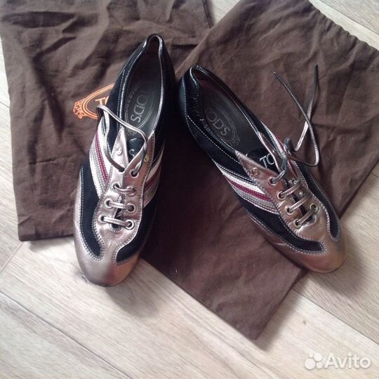 Кроссовки tods