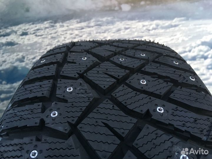 Nitto Therma Spike 225/65 R17