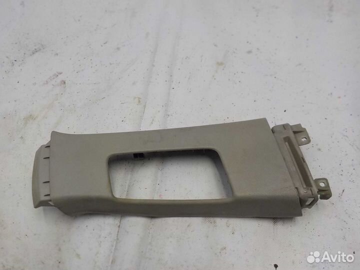 Накладка средней стойки правая Toyota Corolla 150