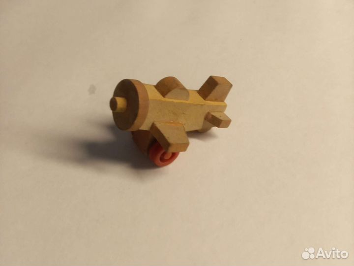 Игрушки kinder 90-х