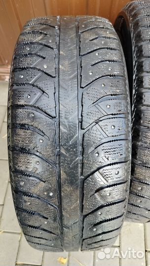Bridgestone Ice Cruiser 7000 205/60 R16