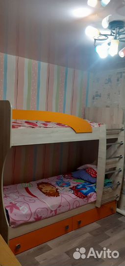 Двухярусная кровать бу с матрасами