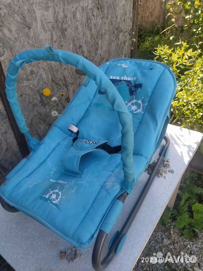 Шезлонг детский