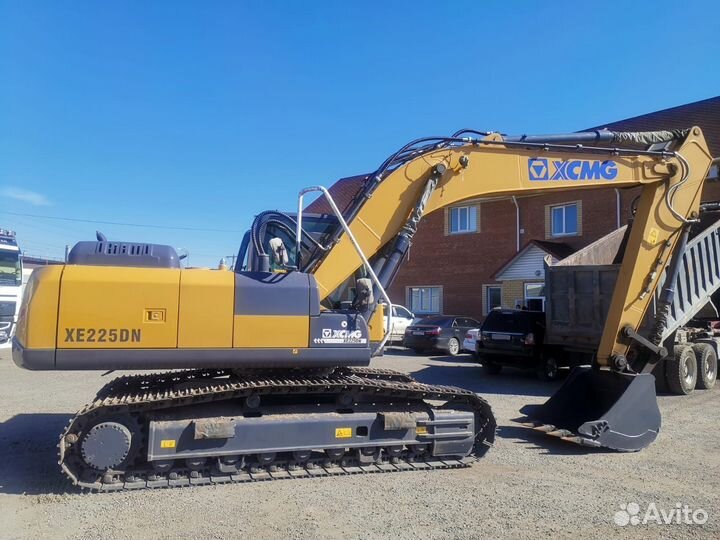 Гусеничный экскаватор XCMG XE225DN, 2023