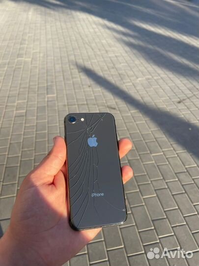 iPhone 8, 64 ГБ