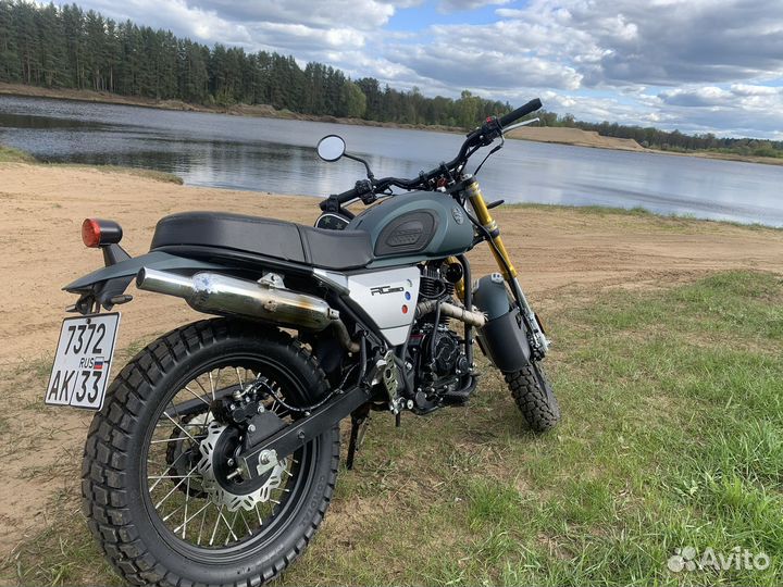 Racer Triumph RC-250A