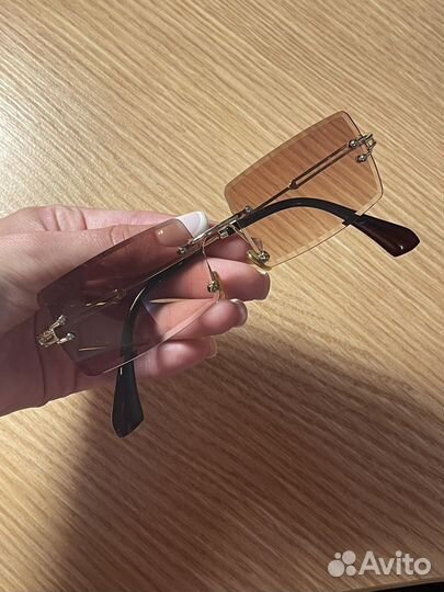 Солнцезащитные очки