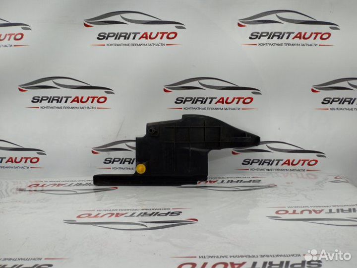 Накладка крыла передняя левая Kia Sedona 3 G6DH