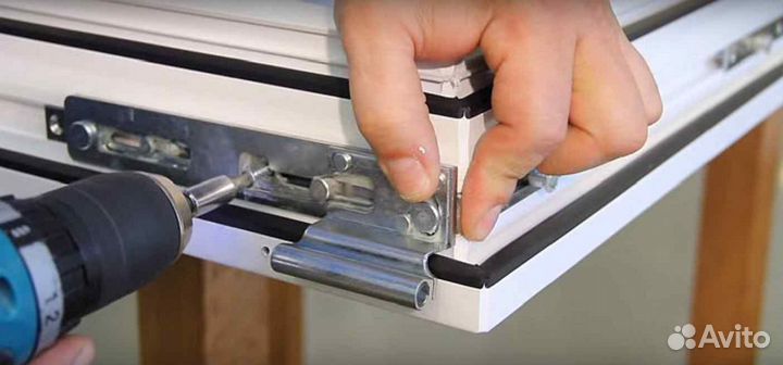 Мастер по ремонту пластиковых окон