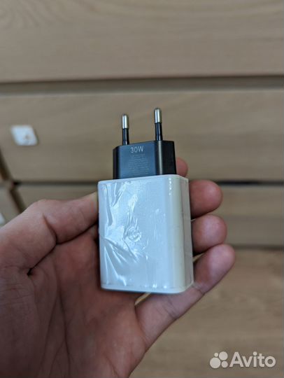 Google Pixel adapter 30w