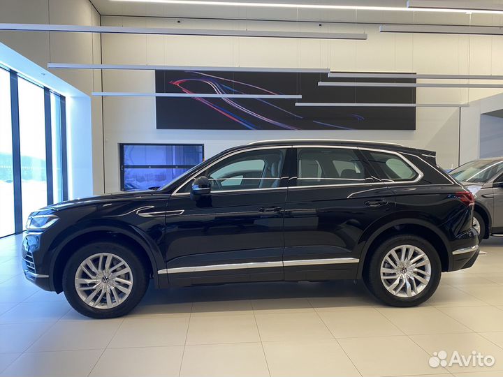 Volkswagen Touareg 3.0 AT, 2022, 99 км
