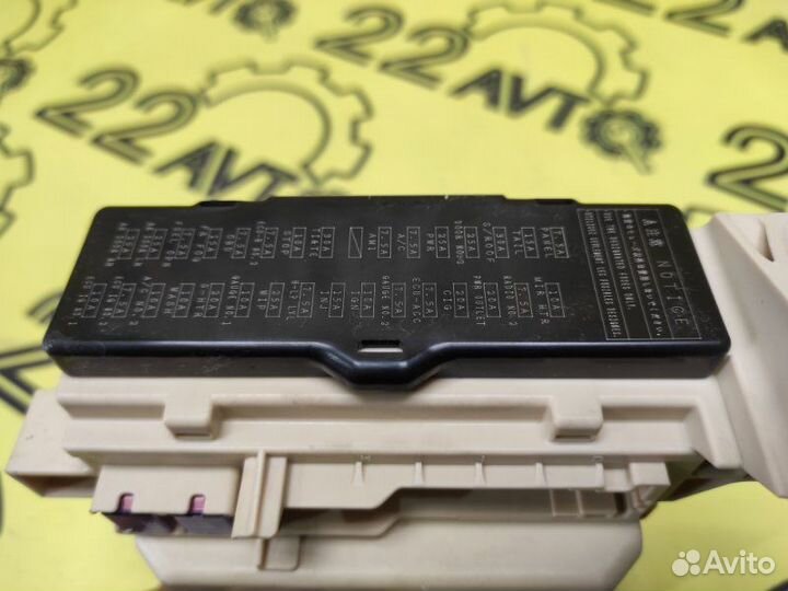 Блок предохранителей салона Toyota Camry ACV40