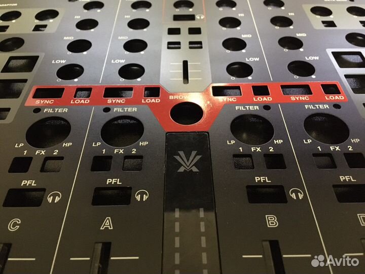 Vestax VCI-400 (Лицевая панель)