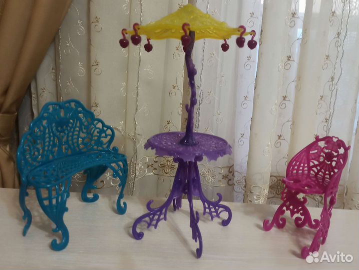 Мебель для кукол Монстер Хай