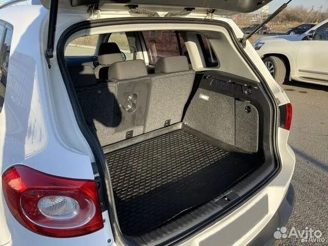 Volkswagen Tiguan 2.0 AT, 2011, 148 000 км