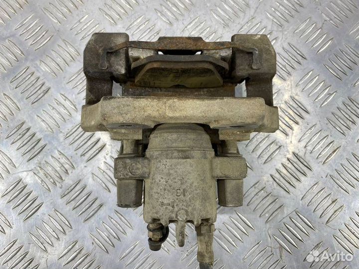 Суппорт тормозной задний левый Bmw 5 Е60 N52B30