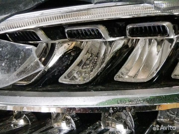 Фара левая Mercedes-Benz C-Class