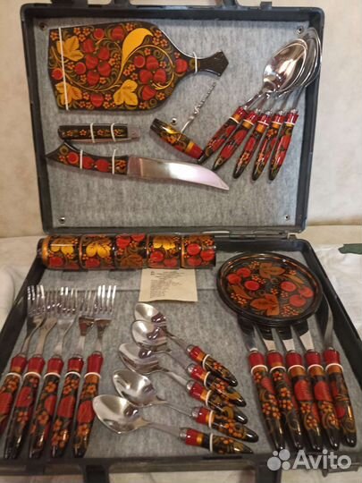 Столовый набор хохлома