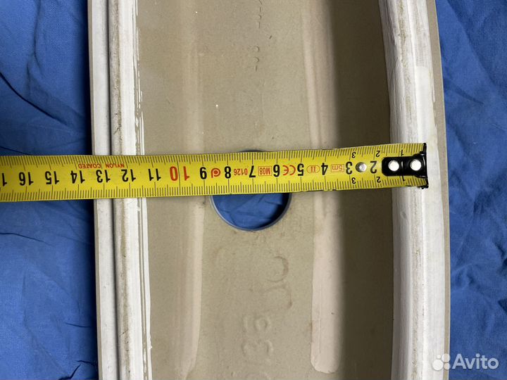 Крышка сливного бачка унитаза