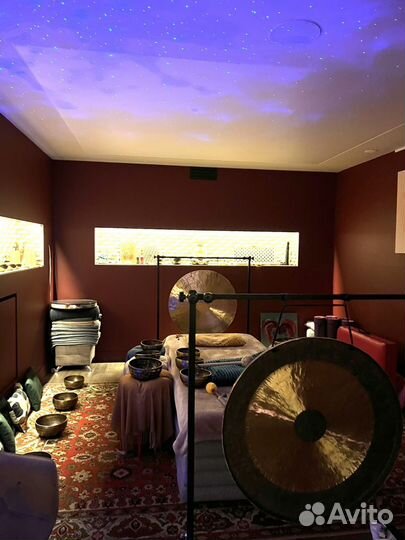 Гонг-медитация с поющими чашами