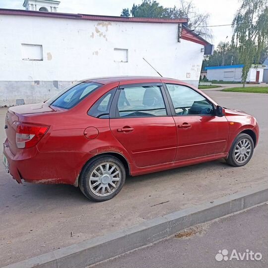 LADA Granta 1.6 МТ, 2013, 190 000 км