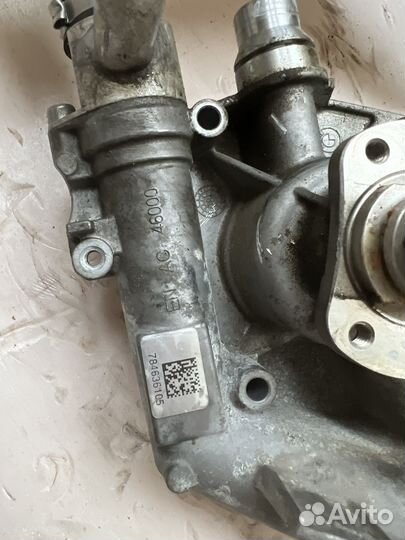 Помпа BMW M2 M3 M4 11517846361