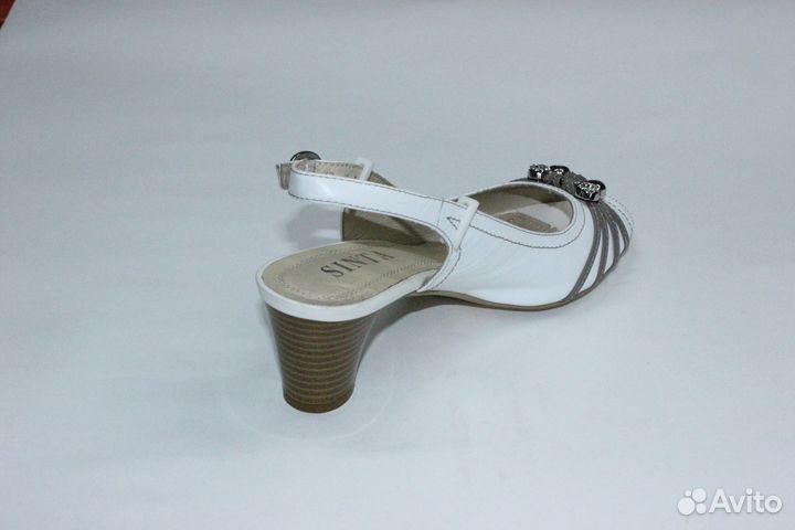 Босоножки Женские