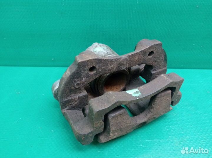 Суппорт тормозной передний правый Лада Калина 1